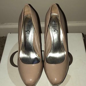 Rouge Cream Heels